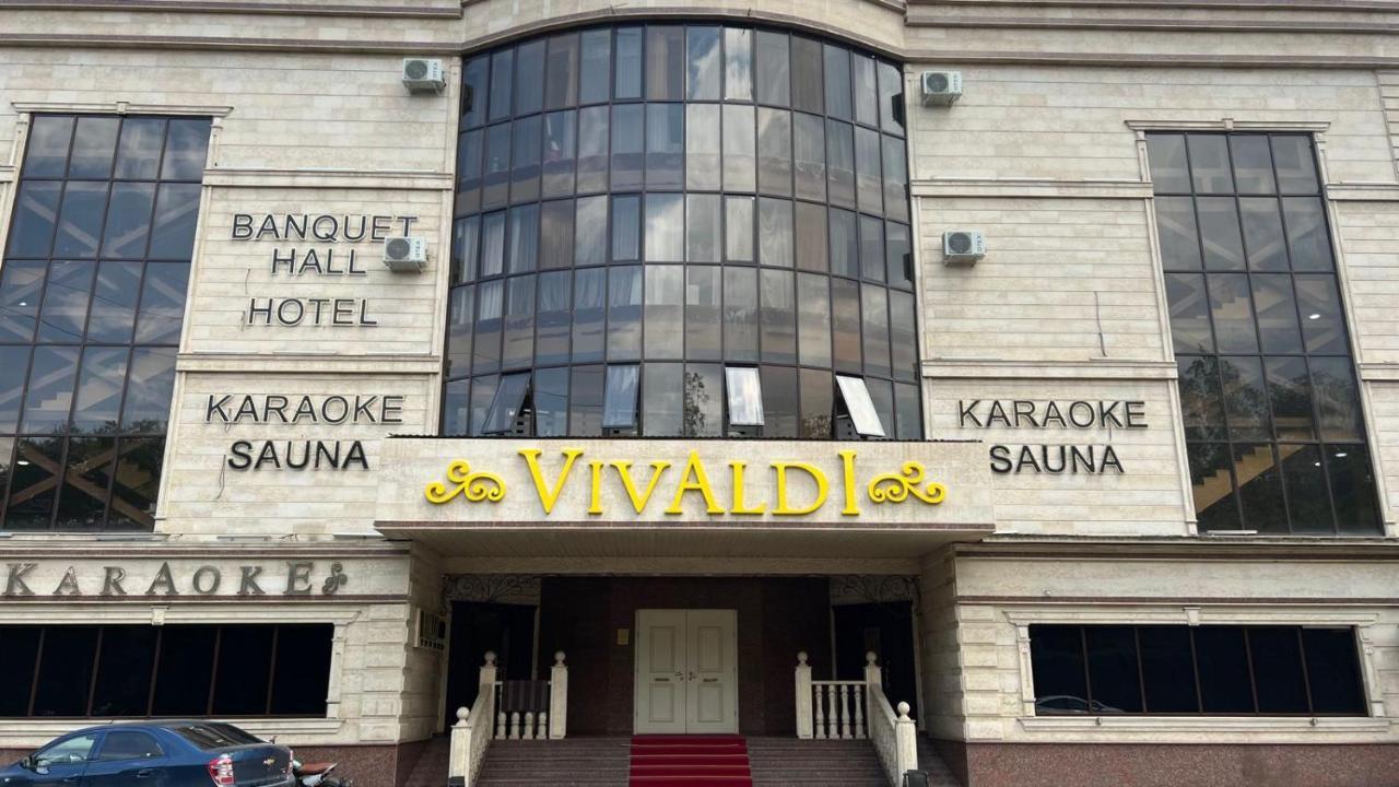 Hotel Vivaldis อัลมาตี ภายนอก รูปภาพ